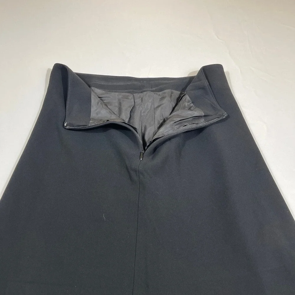 Cintas line skirt